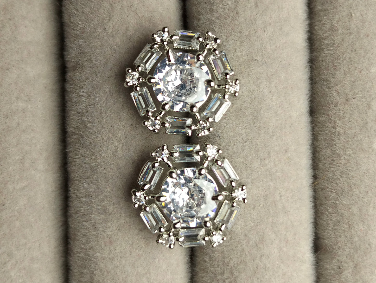 Minimal Stud Silver Rhodium Plated