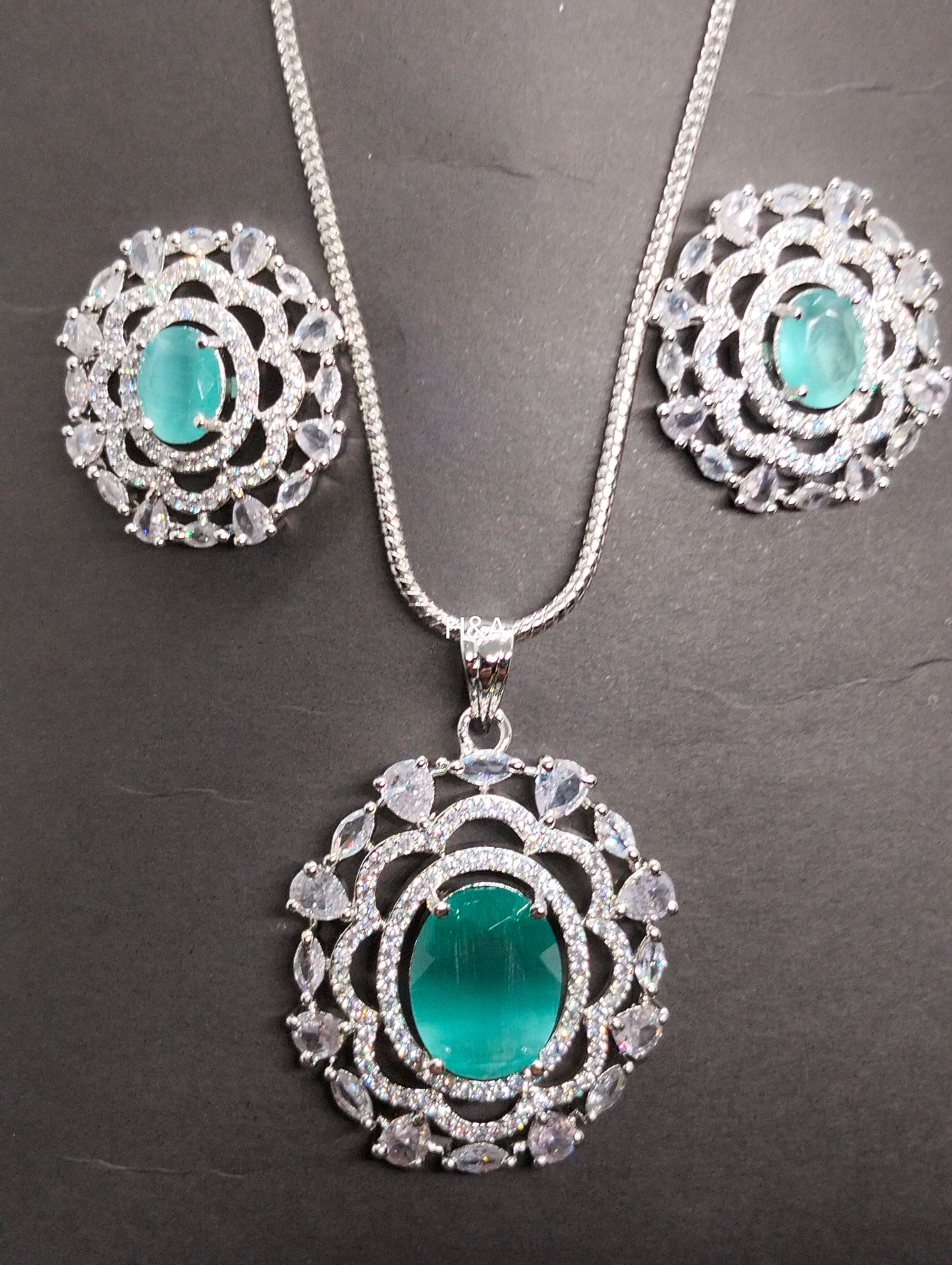 One carat mint green stone pendant set with cubic zircon
