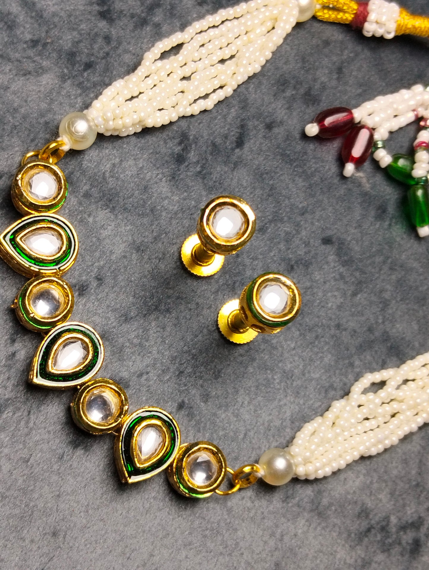 Original Kundan choker with stud