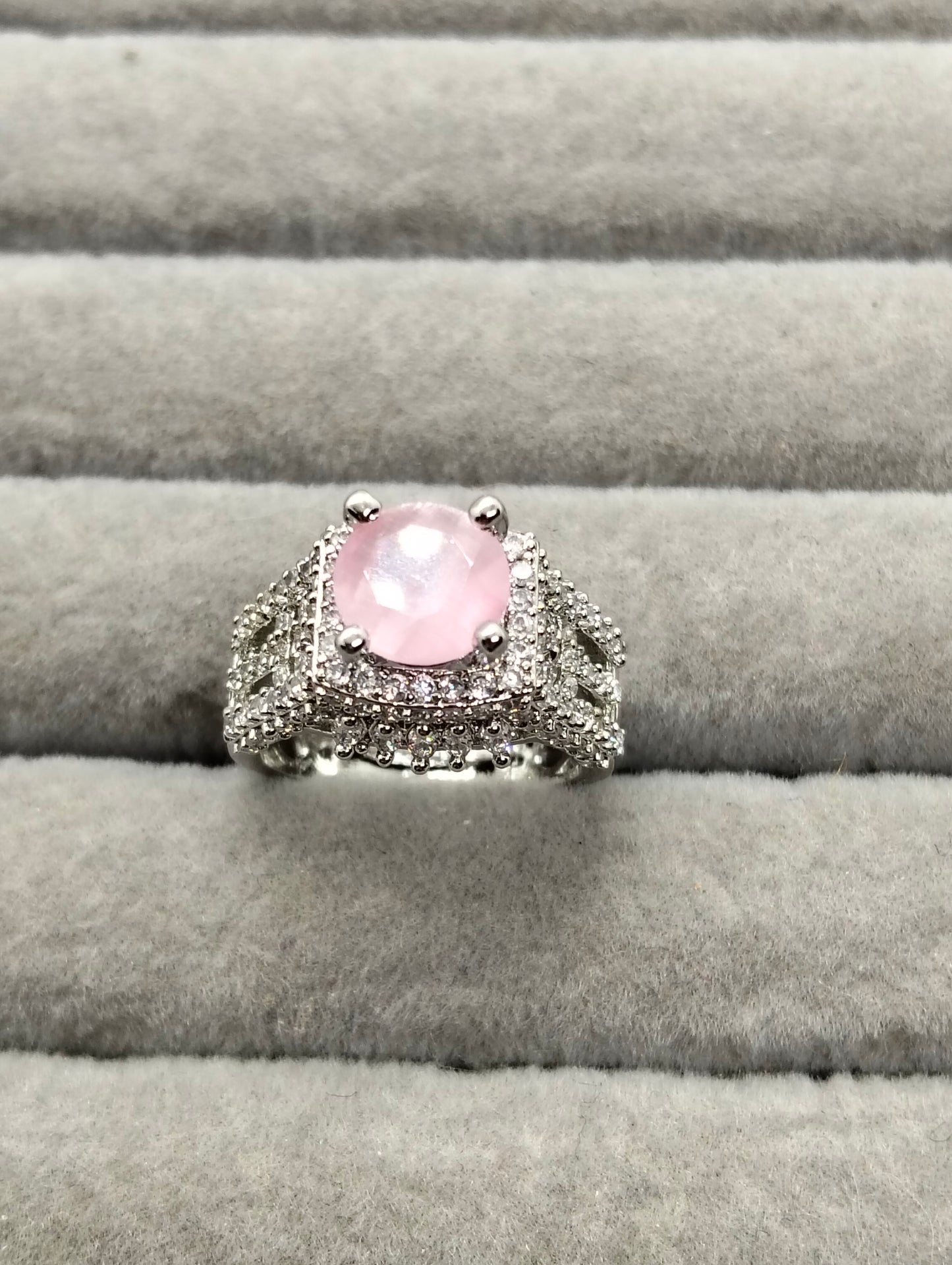 One carat silver rhodium plated ring in pink stone adjustable