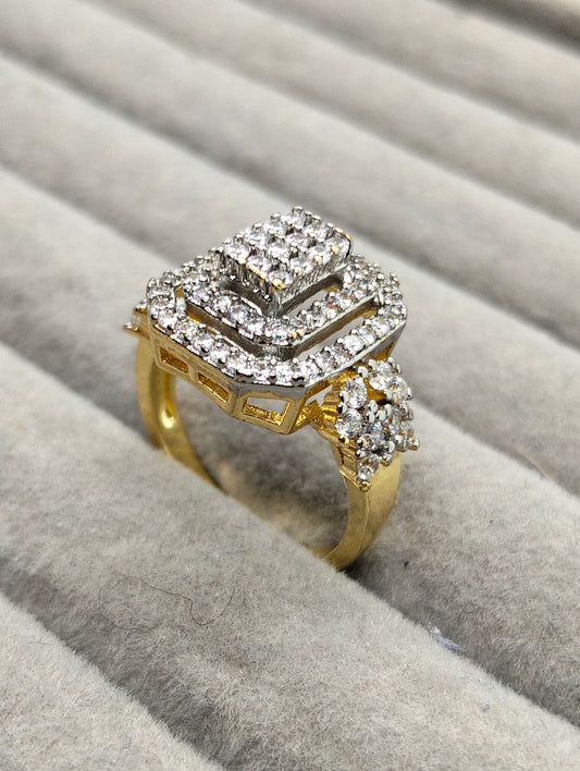 18k gold polish ring with cubic zircon