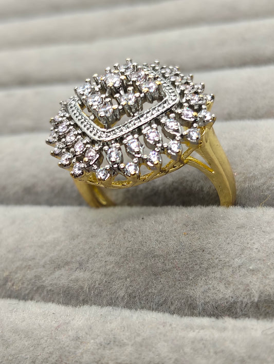 Trendy Squarical 18k gold polished ring with cubic zircon