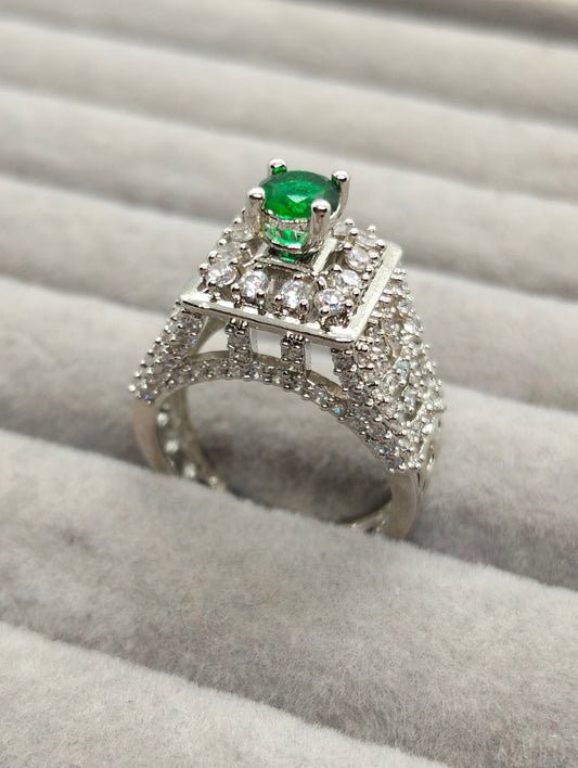 Green emerald adjustable tower ring in silver rhodium plated