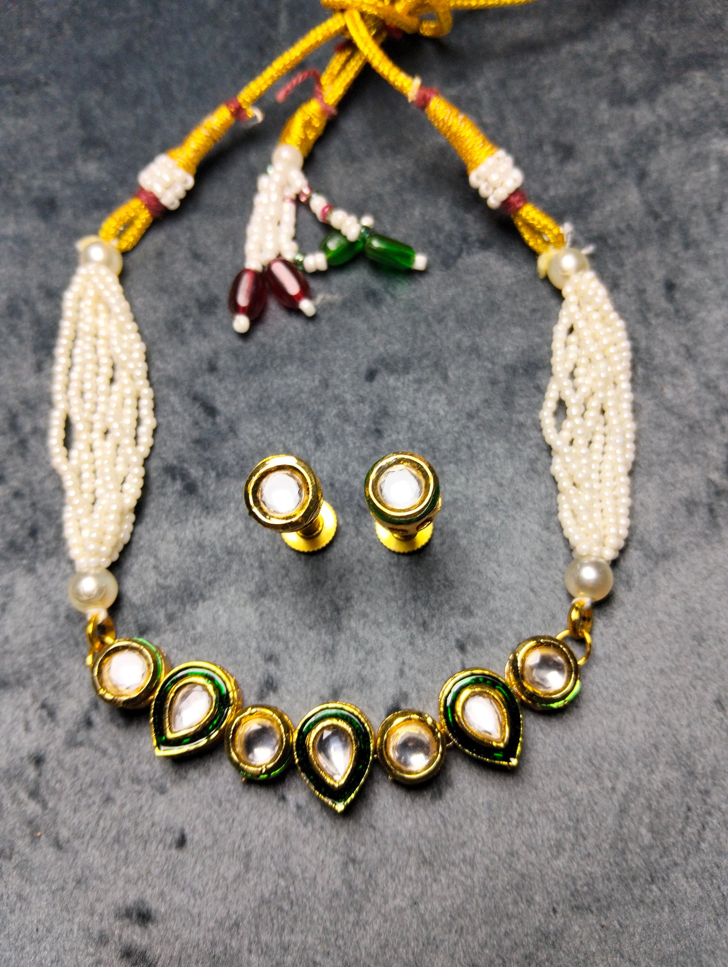 Original Kundan choker with stud
