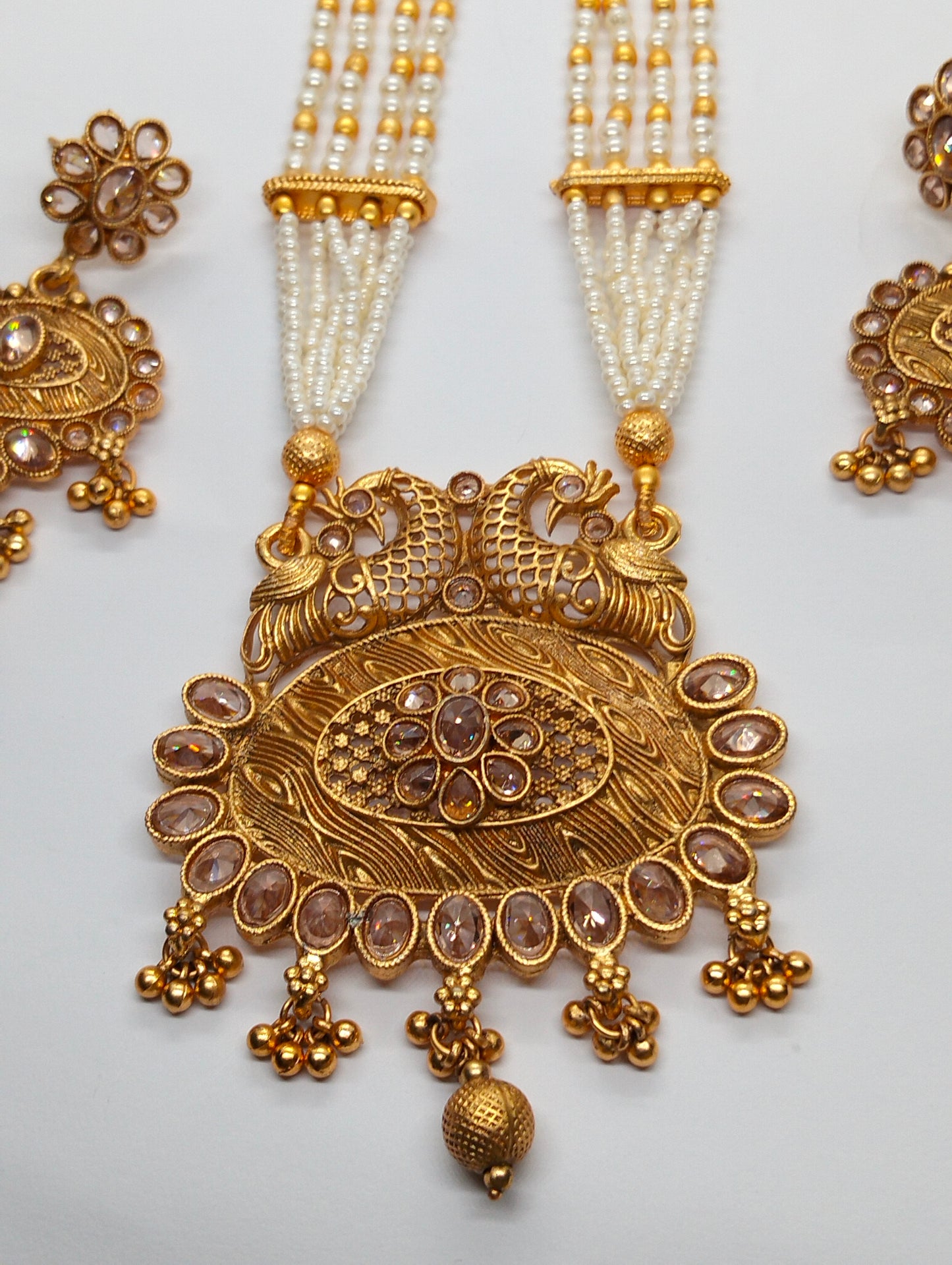 Antique Gold Peacock Motif Kundan Pearl Necklace Set
