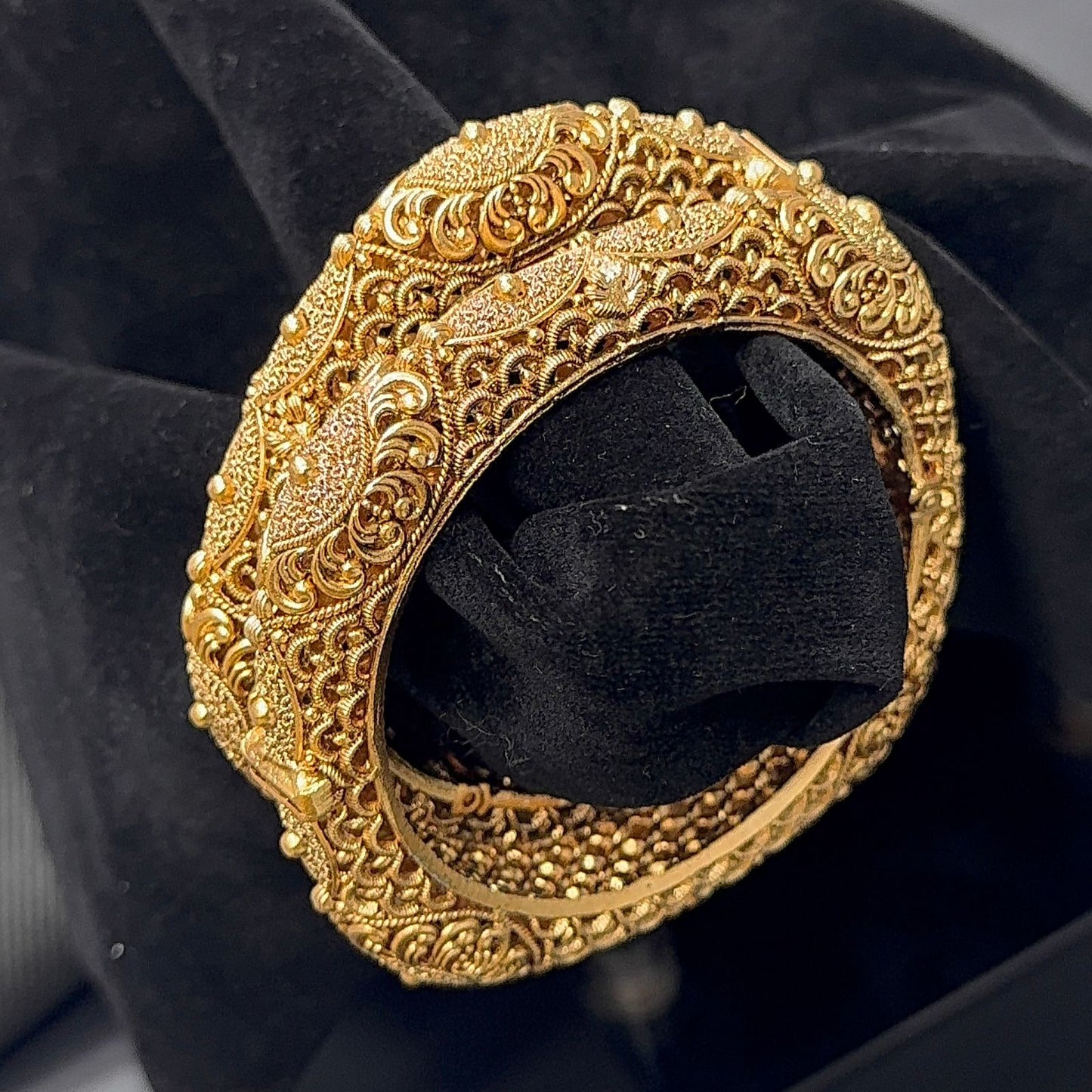 Indian gold polish openable karay