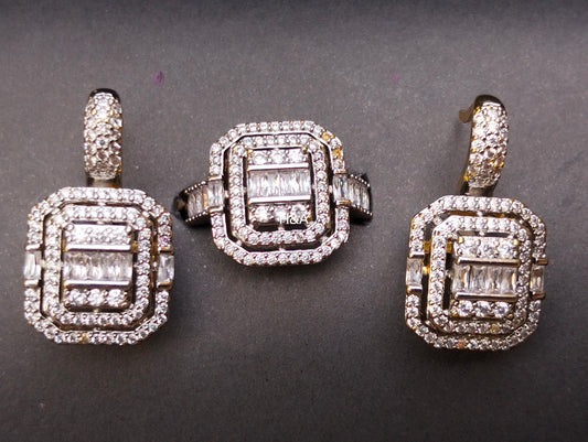 Two toned ring earings set